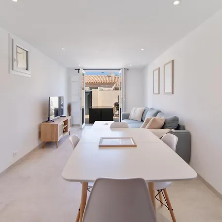 Deux Standing Duplex Proche St. Tropez