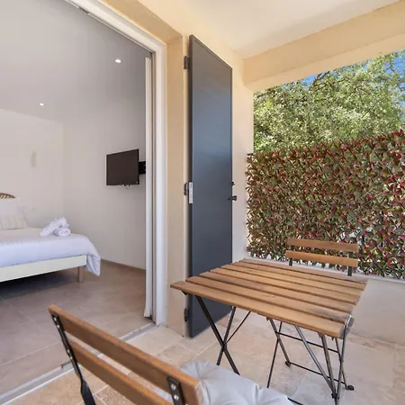 Deux Standing Duplex Proche St. Tropez *